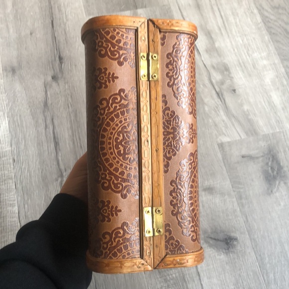 Handmade wooden purse/box - Picture 4 of 6